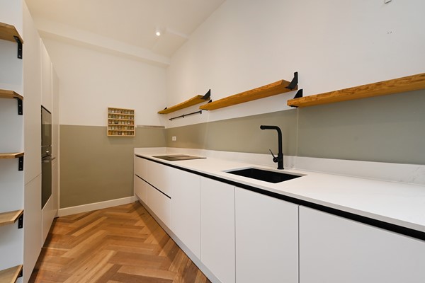 Medium property photo - Pijnboomstraat 3, 2565 ZH Den Haag